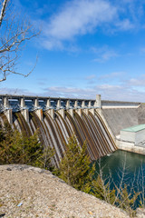 Fototapeta na wymiar Table Rock Dam on the White River, completed in 1958 by the U.S. Army Corps of Engineers, created Table Rock Lake in the Ozarks of Southwestern Missouri.