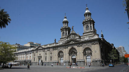 Fototapeta na wymiar Catedral Metropolitana, Plaza de Armas, Santiago de Chile, Chile