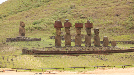 Ahu Nau Nau, Playa de Anakena, Isla de Pascua, Chile