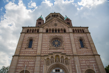 Fototapeta premium Speyer, Deutschland: Hauptportal des Doms