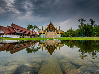 Naklejka premium Photos of Wat Pacharoenrat at Pathum Thani Thailand.