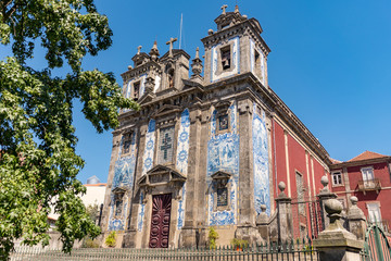 Fototapeta na wymiar Church of Saint Ildefonso in Porto, Portugal