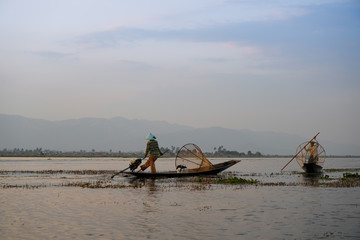 Pescatori sul lago Inle