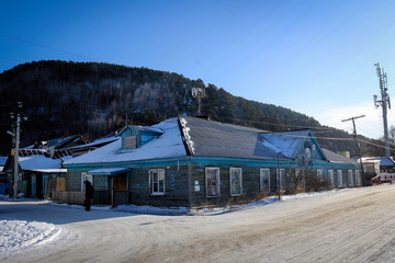 Obraz premium Old wooden architecture view in Listvyanka village, Russia