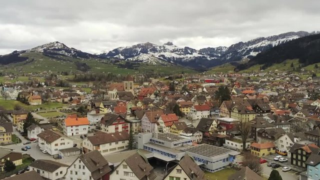 Appenzell frontal travelling - Aerial 4K
