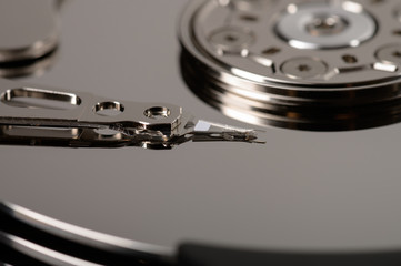 Macro hard drive. The concept of restoring lost data .