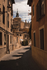 rue déserte à Ségovie, Espagne 