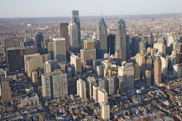 Fototapeta premium Aerial sunset views of Philiadelphia, Pennsylvania, the City of Brotherly Love