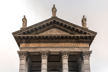 Obraz premium Beautiful scene daylight Dublin Ireland capital landscape city urban area old town modern office building