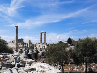 temple of apollo in athens turkey