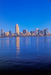 Obraz premium Morning light on the San Diego Bay, view from Coronado, San Diego, California