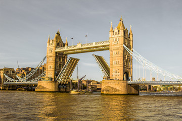 Fototapeta na wymiar london tower