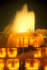 Buckingham Fountain in Grant Park at night, Chicago, Illinois
