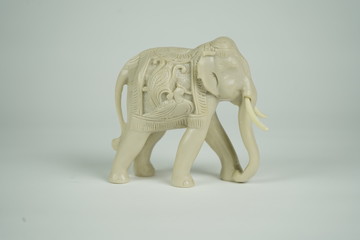 Fototapeta na wymiar Statuette elephant 