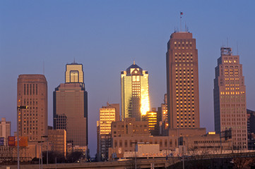 Fototapeta na wymiar Kansas City skyline at sunrise, MO