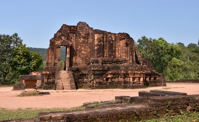 Fototapeta premium Group G Assembly Hall Ruin, Wide Shot, My Son Sanctuary, Vietnam