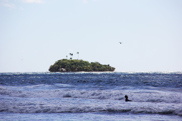 Kitesurf near an island