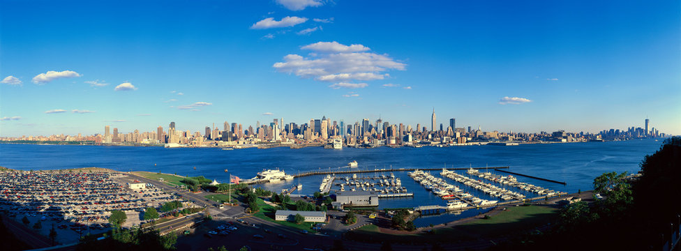Panoramic view of Midtown Manhattan, NY skyline with Hudson River and harbor, shot from Weehawken, NJ