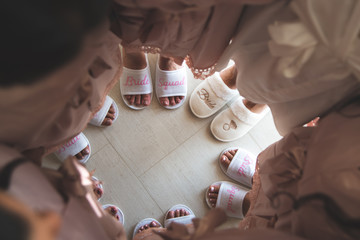 The "Getting ready" is one of the most important moments of a bride / groom wedding day, when they share special time with best friends and relatives before the ceremony