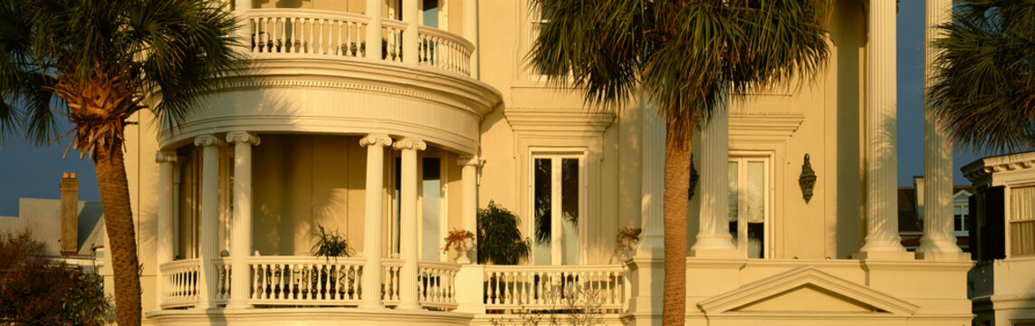 Historic Home On Battery Street In Charleston, SC