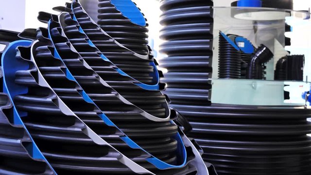 Polypropylene pipes corrugated double wall with a funnel