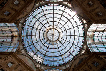 Cupola di vetro. Galleria a Milano