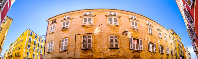 Fototapeta na wymiar typical old facade in italy