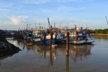 Fototapeta na wymiar Boats waiting in Thailand