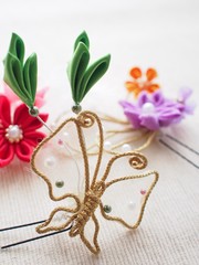 蝶の髪留め