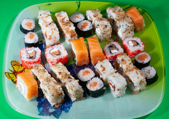 large set of rolls on a plate