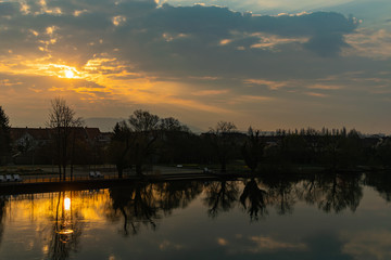 Obraz premium sunset over lake