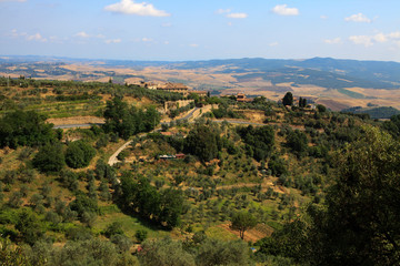 Obraz premium Volterra (SI), Italy - April 25, 2017: The hills near Volterra, Tuscany, Italy