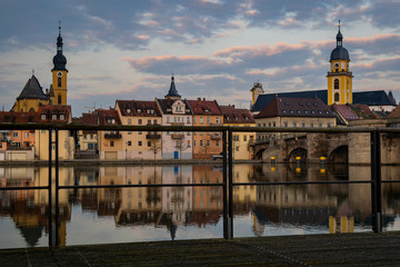 Fototapeta premium old town by the River Main 