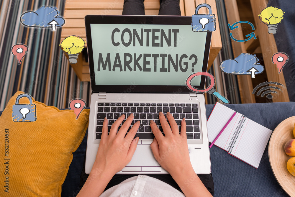 Aufkleber writing note showing content marketing question. business concept for involves creation and sharing 