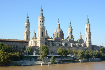 Obraz na płótnie Canvas Basilica del Pilar