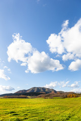 日本・北海道東部の国立公園、秋の弟子屈町