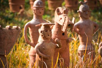 traditional japaese statues 