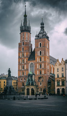 Fototapeta na wymiar Mariacki Cathedral in Krakow without people