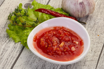 Spicy tomato and garlic sauce