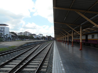 Fototapeta premium タイ、チェンマイの駅