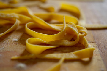 tagliatelle all'uovo pasta fatta in casa italiana dettaglio macro