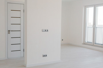 bright new unfurnished apartment with clean interior