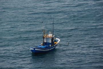 vagues mer et rochers