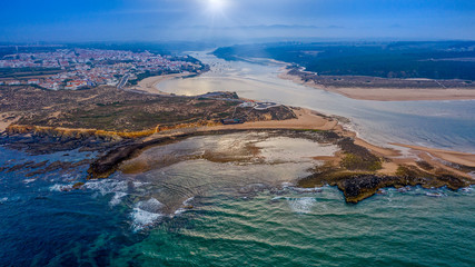 Fototapeta na wymiar Vista Aérea de Vila Nova de Milfontes Portugal