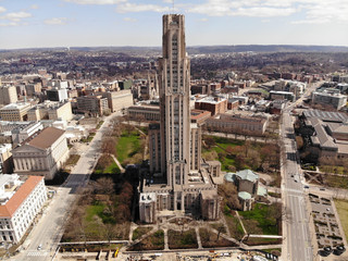 Fototapeta premium Cathedral of Learning Pittsburgh