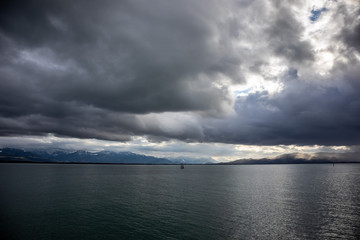 Obraz premium Bodensee lake with Alps mountains in the background. View from Lindau in Germany.