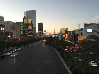 Fotobehang Las Vegas strip at sunset © Jon