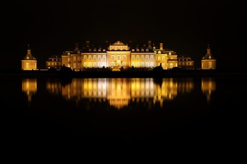 Fototapeta premium Schloss Nordkirchen im Dunkeln.