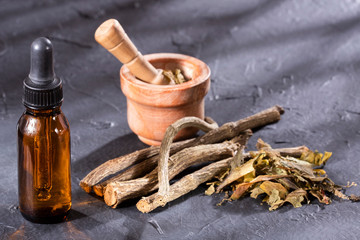 Valeriana officinalis - Valerian plant whose root contains essential oils with sedative and relaxing effects