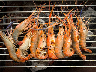 Fresh river prawn grilled on stove